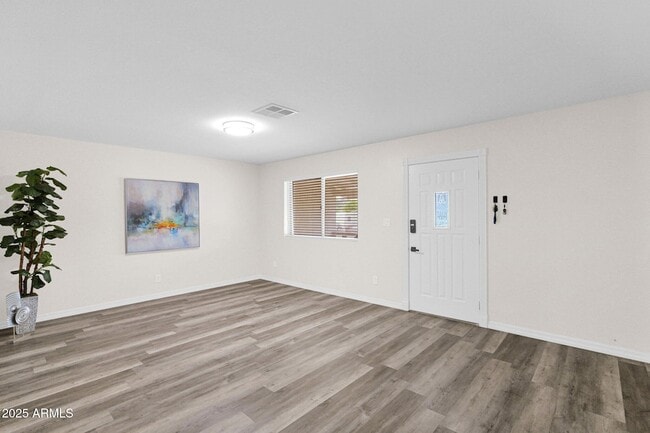 Building Photo - 301 N 87th St