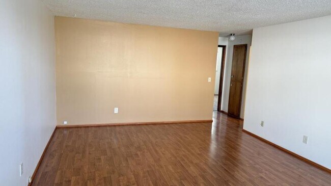 Building Photo - 2 bedroom in Edmonds WA 98020