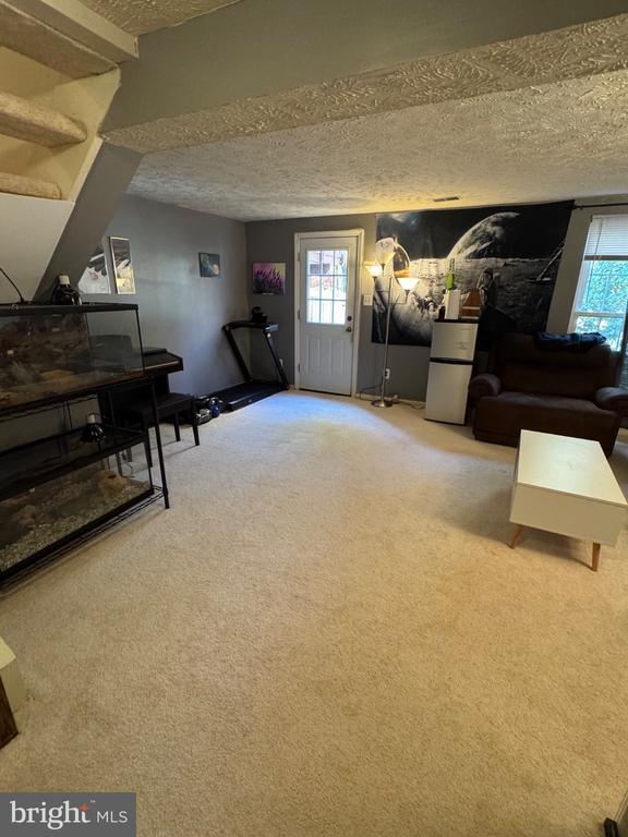 Building Photo - 1565 Autumn Ridge Cir