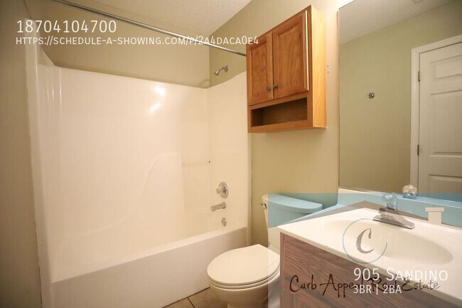 Building Photo - 905 Sandino-