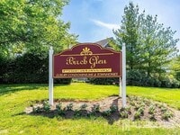Building Photo - 120 Forest Dr