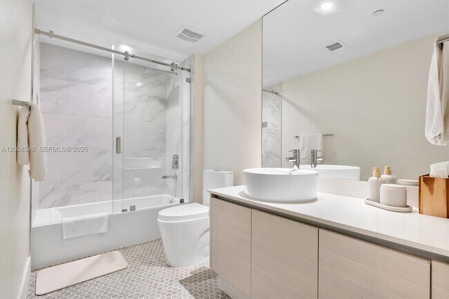 Building Photo - 4250 Biscayne Blvd