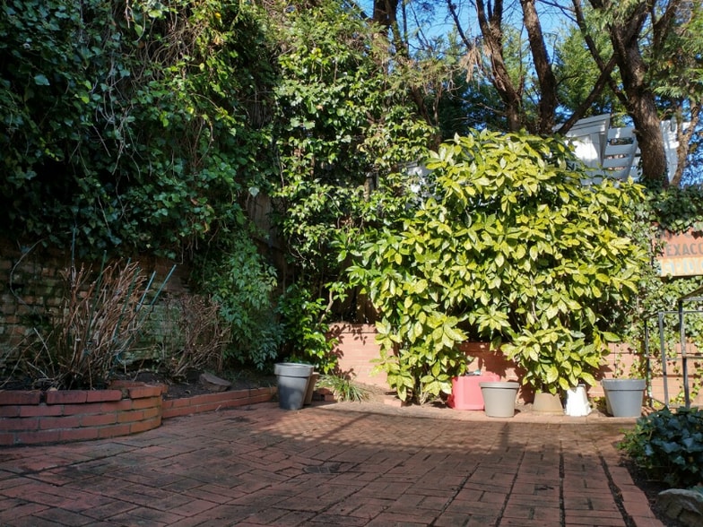 Building Photo - 1666 32nd St NW