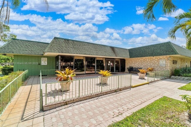 Building Photo - 4141 NW 90th Ave
