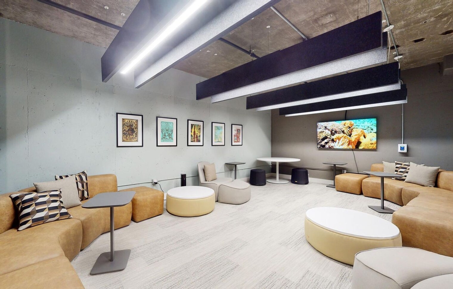 Building Photo - 2000 Post St