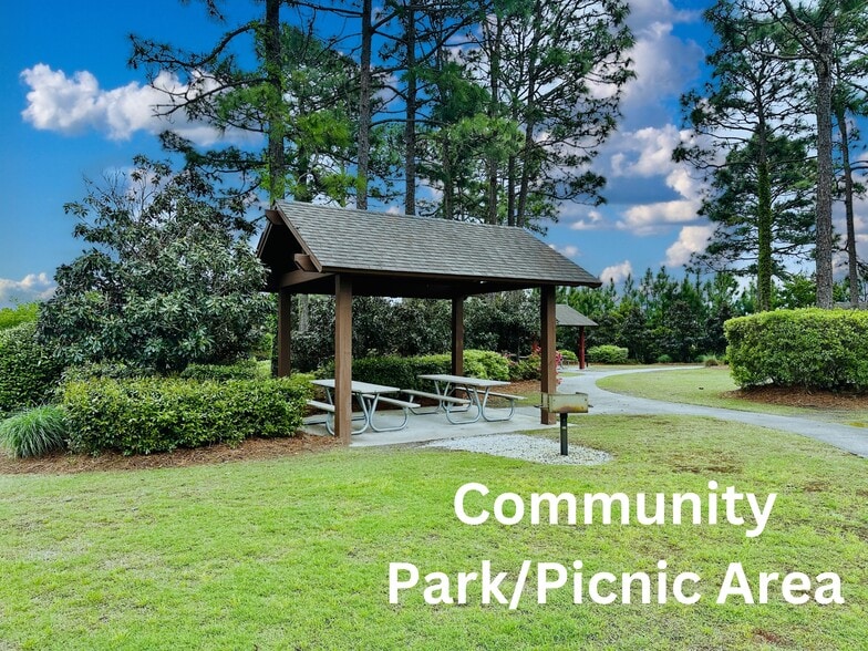 Building Photo - 213 Red Carnation Dr