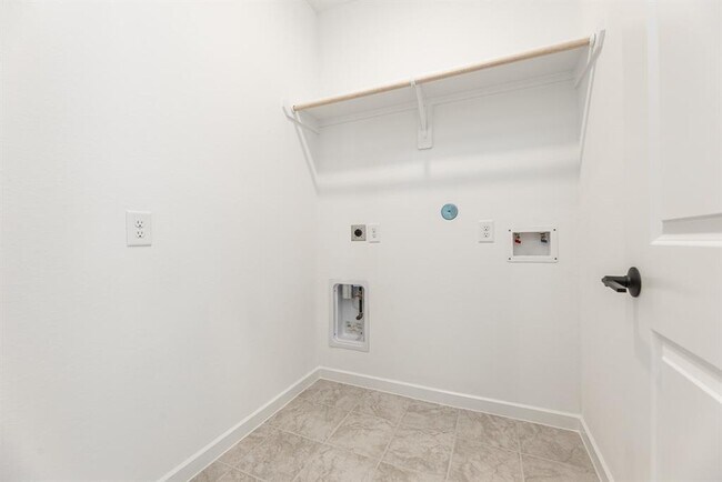 Building Photo - 21626 Lampeter River Ln