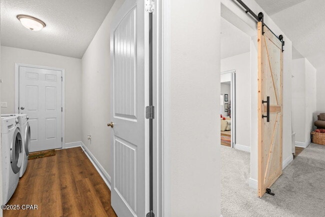 Building Photo - 104 Lake Merial Trail