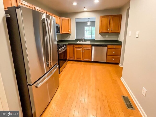 Building Photo - 1106 Cherry Wood Ct