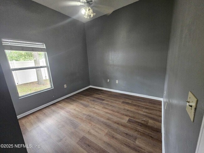Building Photo - 6069 Maggies Cir