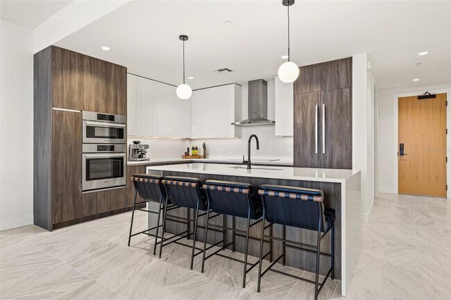 Building Photo - 777 3rd Ave N