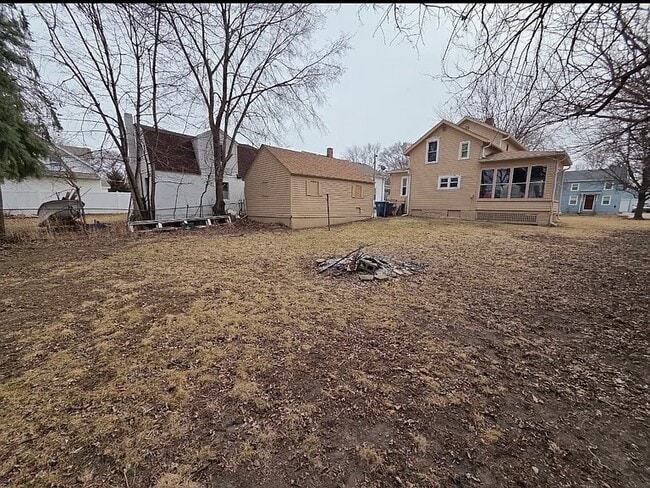 Building Photo - 578 2nd Ave