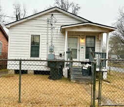 Building Photo - 4200 Mandelane St