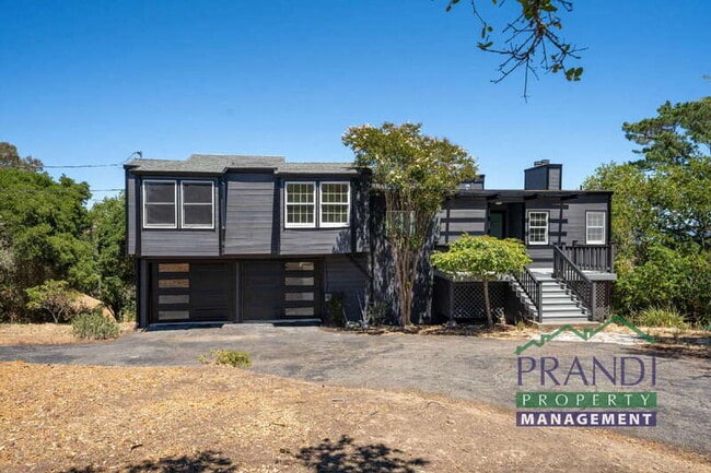 Building Photo - 645 Fawn Dr