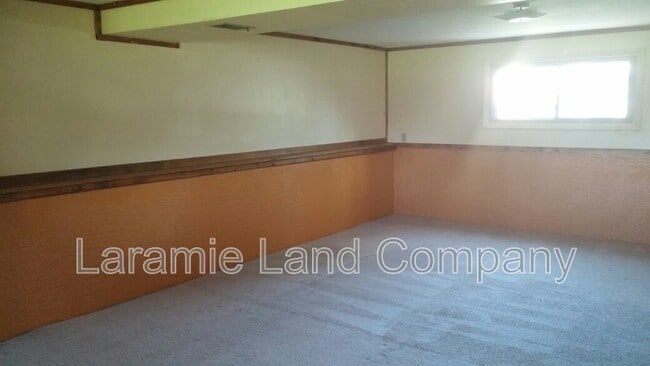 Building Photo - 1610 E Arnold St