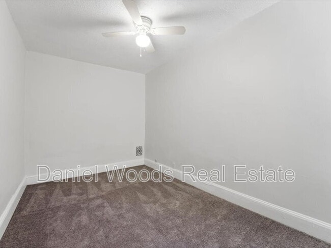 Building Photo - 5538 Walton Ave
