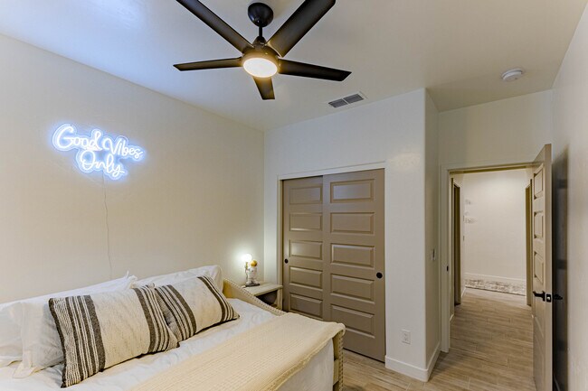 Building Photo - 3611 Breakwater Dr