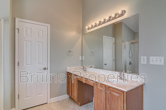 Building Photo - 4612 Dry Creek Ct