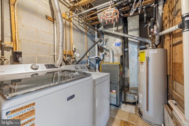 Building Photo - 1095 Travis Ln