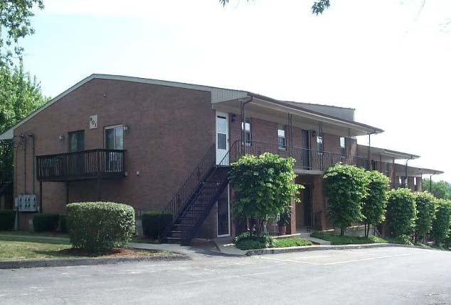 Building Photo - 901 Crosshill Dr