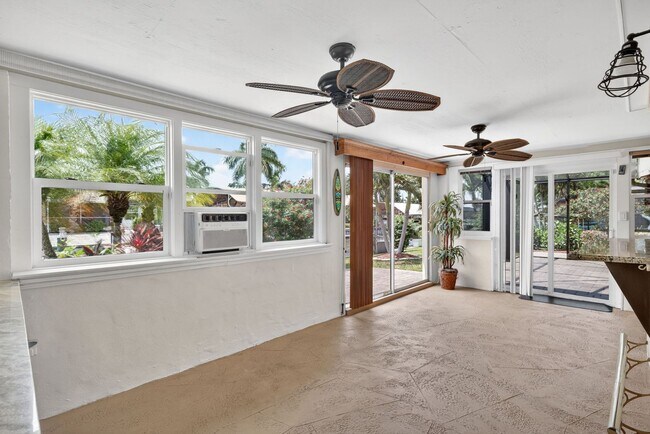 Building Photo - SFH  North Fort Myers 4419