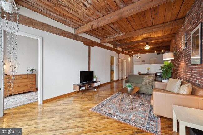 Building Photo - 122 Chestnut St