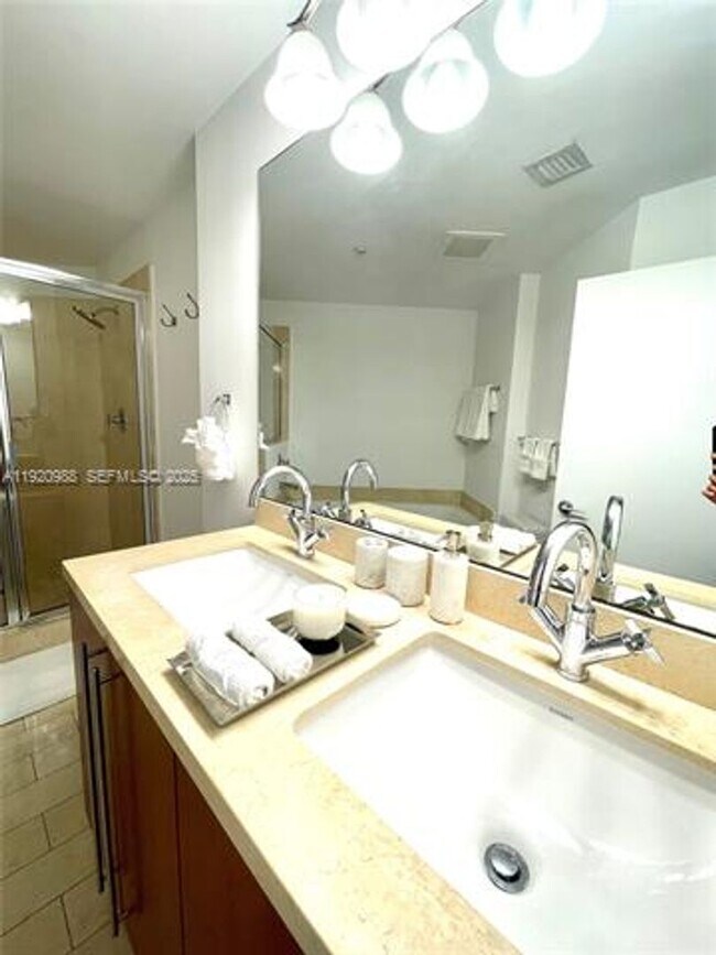 Building Photo - 79 SW 12th St