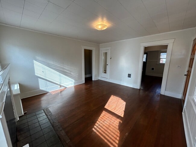 Building Photo - 1603 NW 2nd St