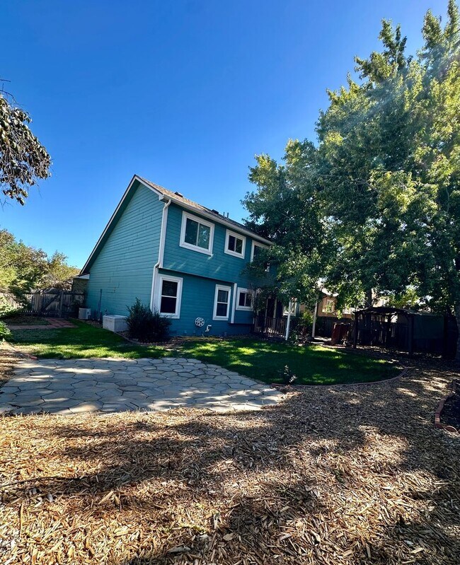 Building Photo - BEAUTIFULLY UPDATED 3BD HOME NEAR FORT CARSON