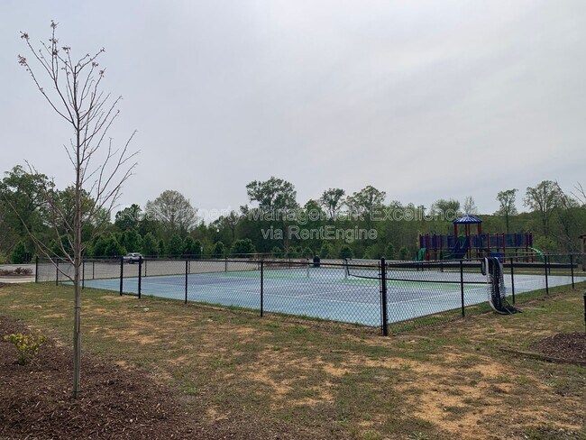 Building Photo - 150 Steppe Wy