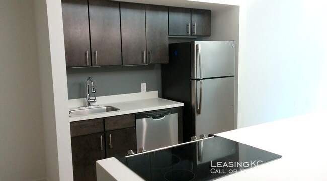 Building Photo - 63 Brookside