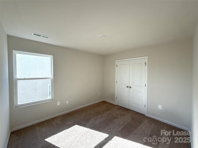 Building Photo - 3038 Trailblazer St