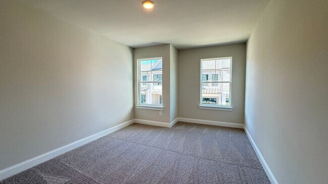 Building Photo - 709 Stickley Oak Way