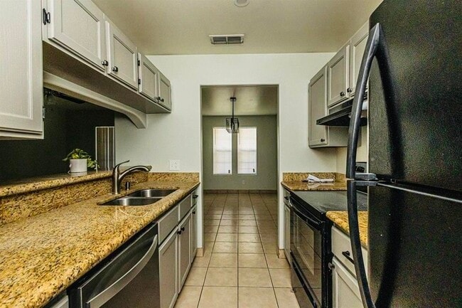 Building Photo - 1752 Tiara Trail