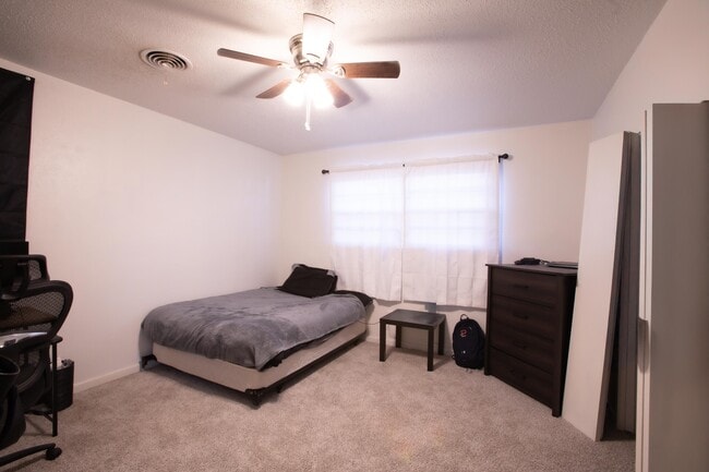 Building Photo - 5426 9th St