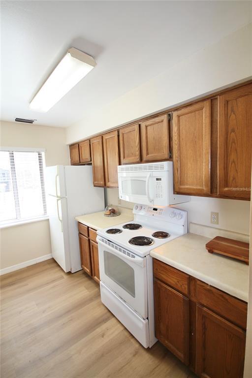 Building Photo - 185 Waterfall Way