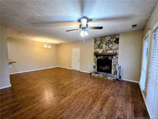 Building Photo - 1861 Tryon Dr