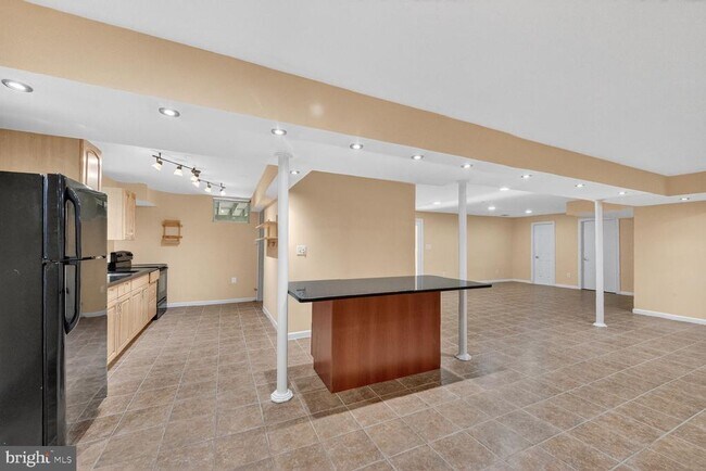 Building Photo - 12600 Maidens Bower Dr
