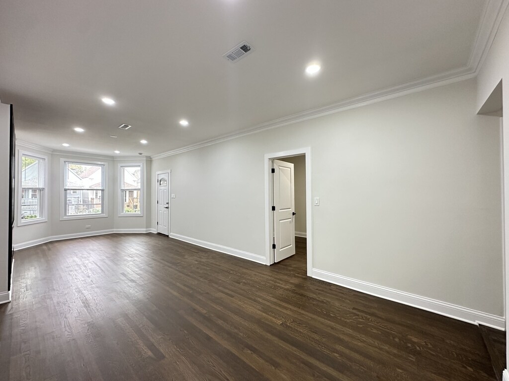Building Photo - 2317 N Keeler Ave
