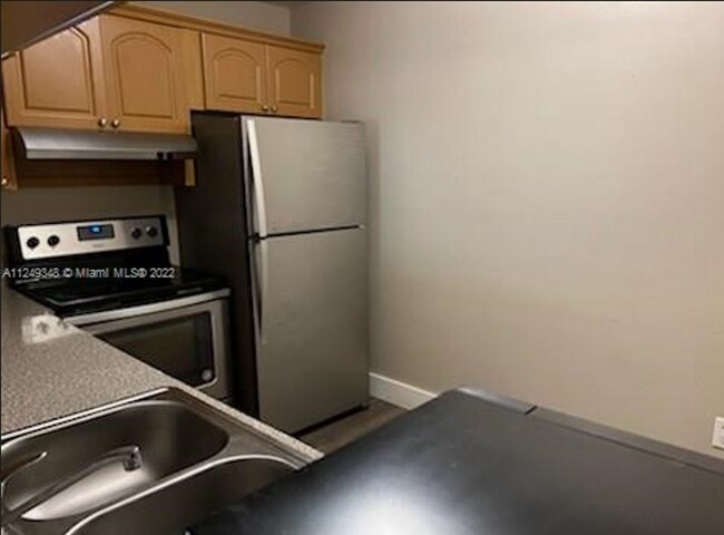 Building Photo - 8550 SW 149th Ave