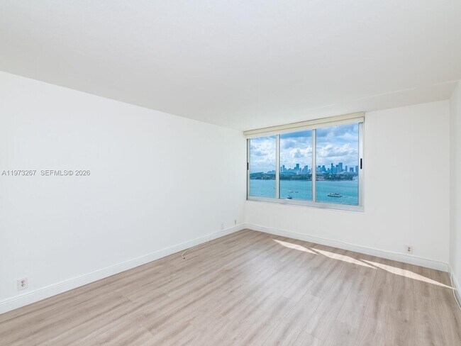 Building Photo - 1200 West Ave