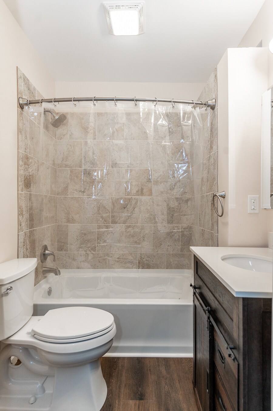 Building Photo - 217 Kaercher St