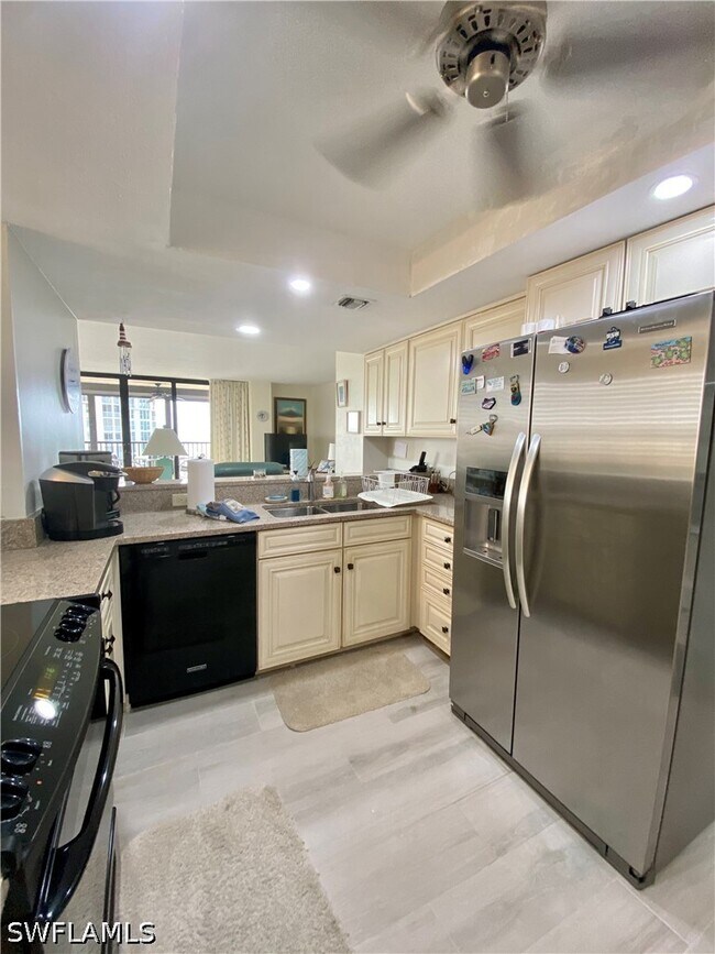 Building Photo - 10851 Gulf Shore Dr