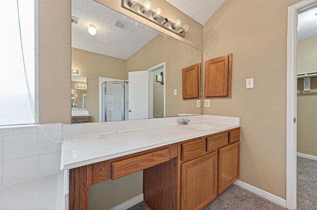 Building Photo - 3006 Palace Oaks Dr