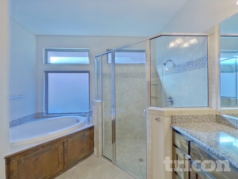 Building Photo - 5301 Runnymede Ct