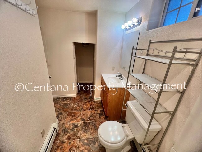 Building Photo - 3115 Paxson Ave