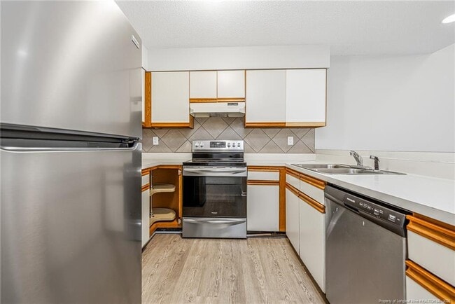 Building Photo - 525 Cypress Trace Dr