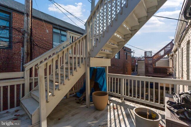 Building Photo - 431 S Robinson St