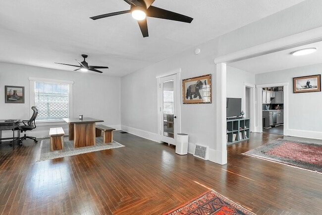 Building Photo - 244 S Volutsia Ave