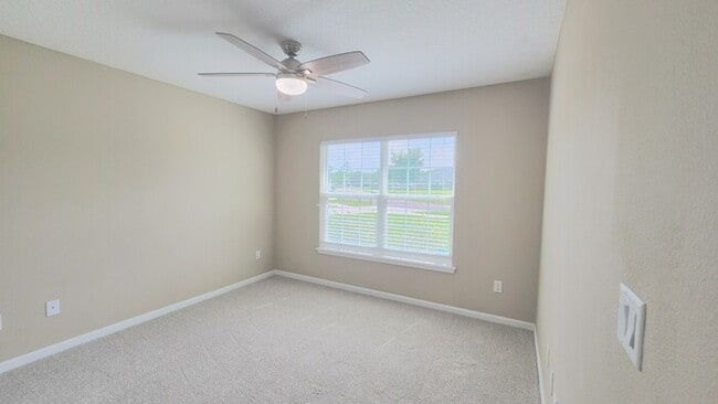Building Photo - Charming 4-Bedroom Home in Middleburg with...